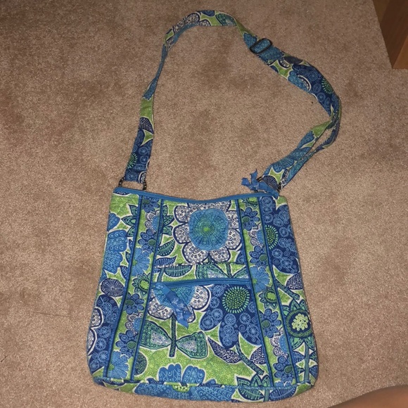 Vera Bradley Handbags - Vera Bradley Iconic Hipster Crossbody Purse